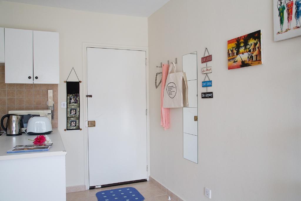 Paphos Love Nest Apartment 部屋 写真